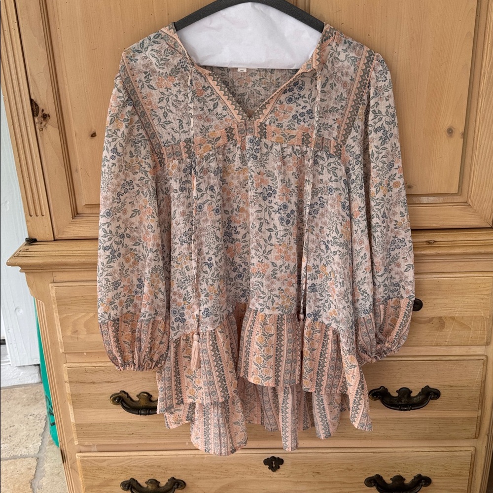 Blu Pepper Tan Gray Ruffled Tiered Blouse - Picture 1 of 7